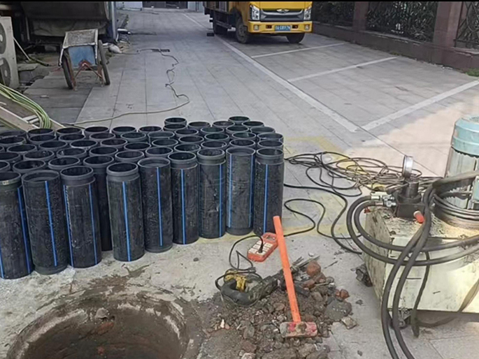 怀宁PE置换管厂家 DN315置换管 非开挖管短管置换